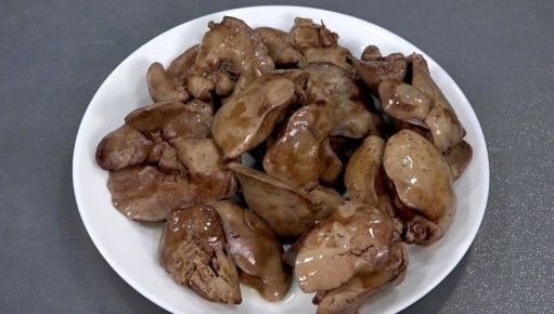 Нежный салат для праздника: Печёнка под шубой