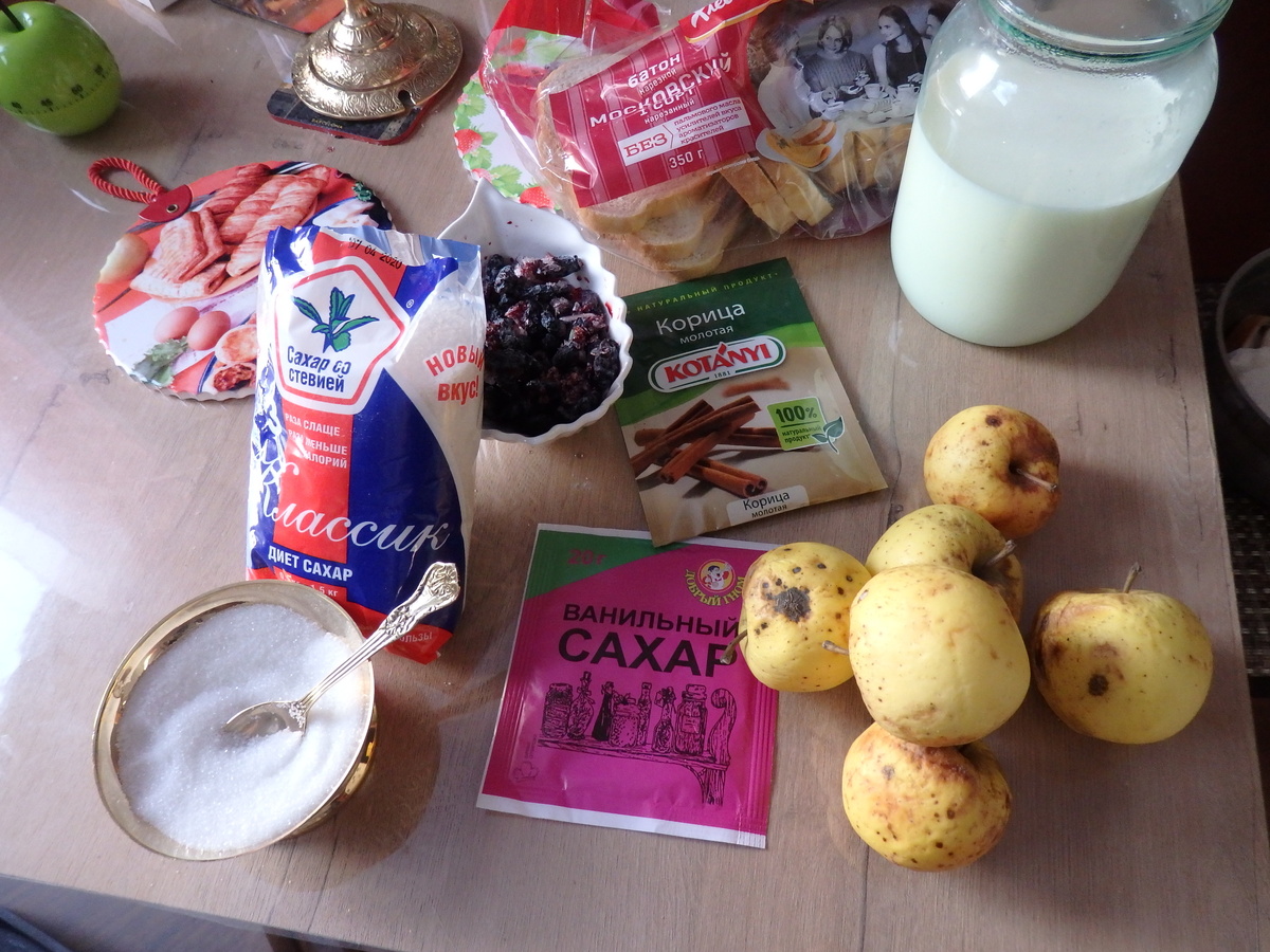 Шарлотка без муки и яиц: простой и вкусный рецепт на скорую руку