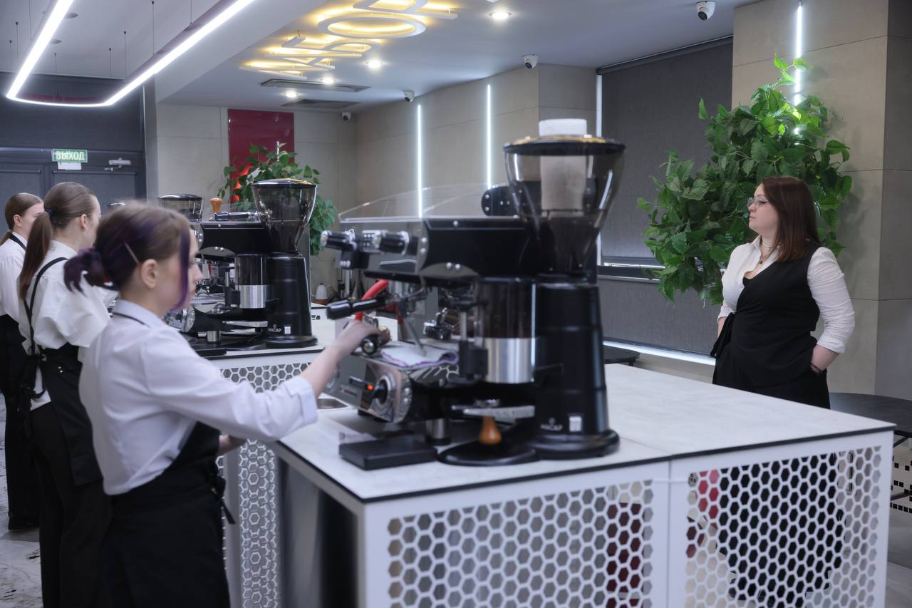 Михаил Котюков: Что делает Красноярский край привлекательным для туристов? Не только Енисей, Столбы, Арктика и другие достопримечательности, но и высочайший уровень гастрономических услуг Михаил Котюков: Что делает Красноярский край привлекательным для туристов? Не только Енисей, Столбы, Арктика и другие достопримечательности, но и высочайший уровень гастрономических услуг