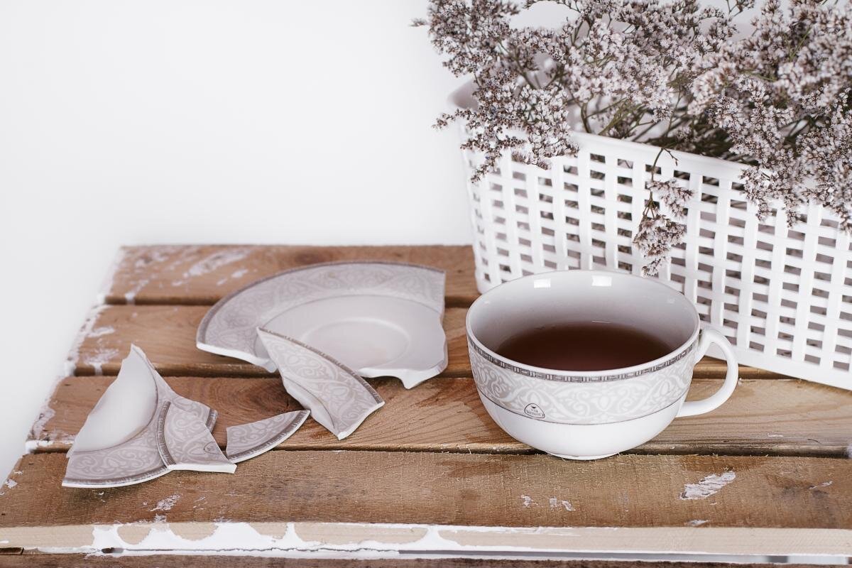 Почему стоит отказаться от использования сколотой посуды