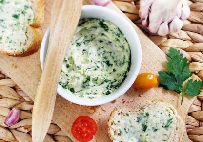 Удивительное сочетание: чесночное масло и хрустящие гренки