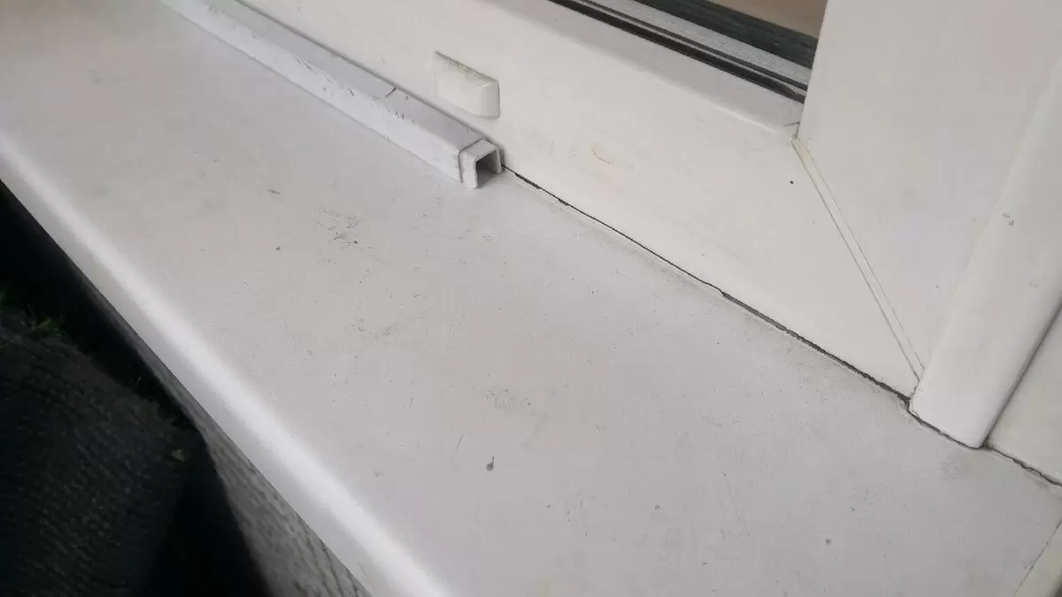 Как эффективно очистить пластиковый подоконник простыми средствами