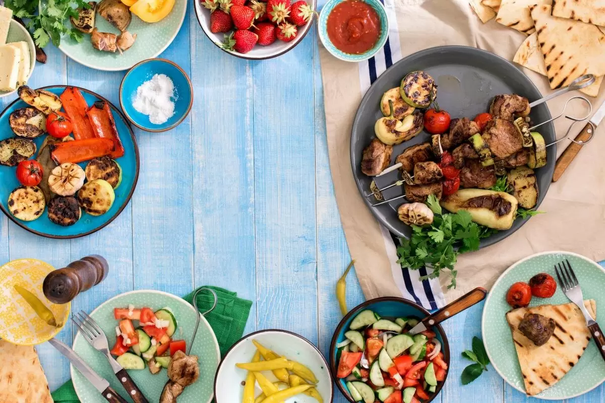 Как правильно есть шашлык: советы диетологов