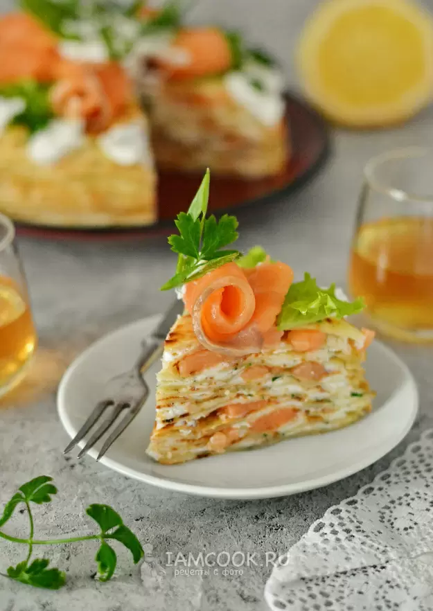 Ослепительный блинный торт: идеальная закуска для праздничного стола