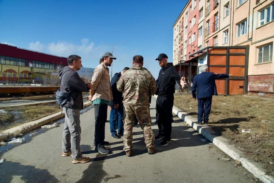 Сегодня в Норильск прибыла группа специалистов Московского зоопарка Сегодня в Норильск прибыла группа специалистов Московского зоопарка