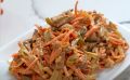 Новый взгляд на мягкий вкус: как легко приготовить царский салат из печени для предстоящих праздников