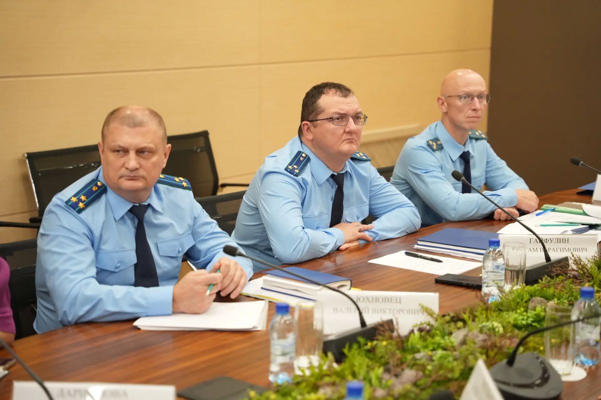 «Добавить огня себе и подчиненным»: прокурор края призвал усилить контроль за нацпроектами на 48,5 млрд рублей «Добавить огня себе и подчиненным»: прокурор края призвал усилить контроль за нацпроектами на 48,5 млрд рублей